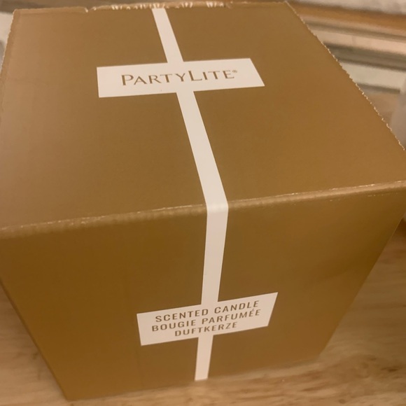 NWT PartyLite Honey and Amber Scent Candle - Picture 6 of 11
